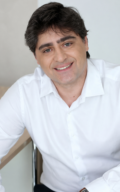 Dr. Marcos